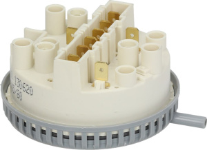 КОМПЛЕКТ ИЗ ПРЕССОСТАТОВ