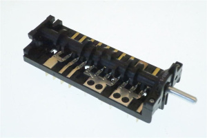 ПЕРЕКЛЮЧАТЕЛЬ