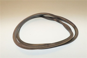 УПЛОТНИТЕЛЬ ДВЕРИ 1470 ММ