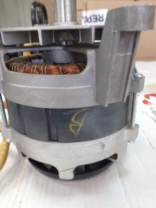 ЭЛЕКТРОДВИГАТЕЛЬ 3046A4050 0,55 КВТ 230/400 В 50 ГЦ