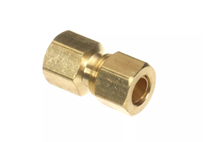 ФИТИНГ, ЛАТУНЬ, FEM CONN, 1/4 FNPT 3/8 M В СБОРЕ SYNESSO 1.5790