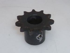 ЗВЕЗДОЧКА ЦЕПИ Z11 ОТВЕРСТИЕ Ø 15 MM