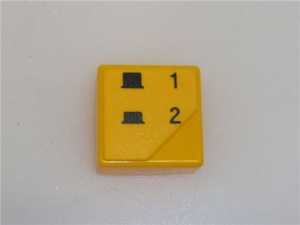 КНОПКА КВАДРАТНАЯ ЖЕЛТАЯ 23Х23 ММ