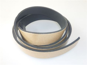 УПЛОТНИТЕЛЬ САМОКЛЕЯЩИЙСЯ ДЛЯ НИЖНЕЙ ПЕРЕДНЕЙ ПАНЕЛИ 22X3 СМ 