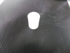 РАСПОРНАЯ ДЕТАЛЬ ДЛЯ КНОПОЧНОЙ ПЛАТЫ DGT L=10