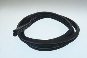 УПЛОТНИТЕЛЬ