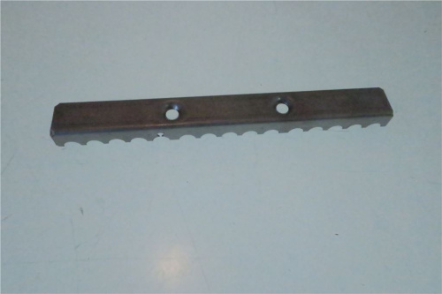 5157884. ЗАЖИМ